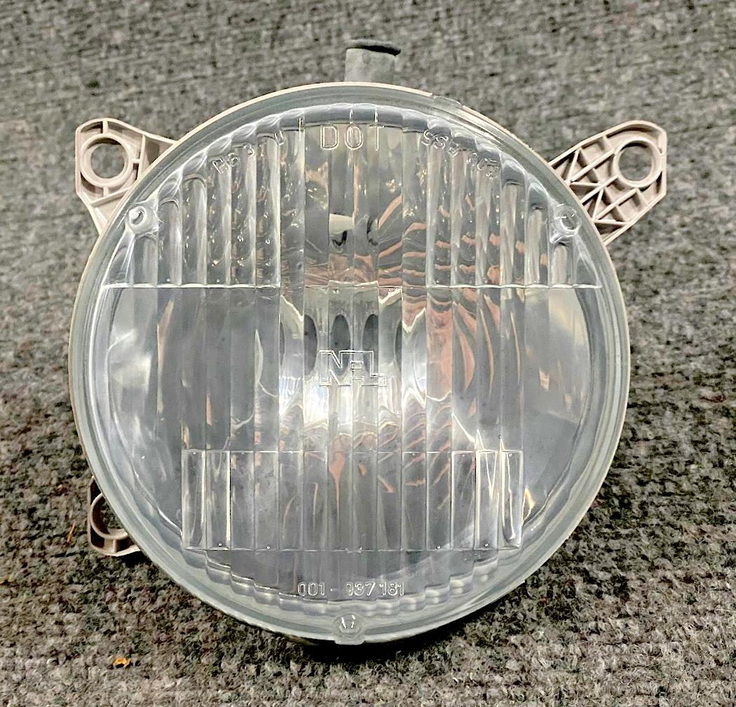 Right Headlight, High Beam - 133456 / 63-12-8-350-138 - Fits BMW 5 & 7 Series