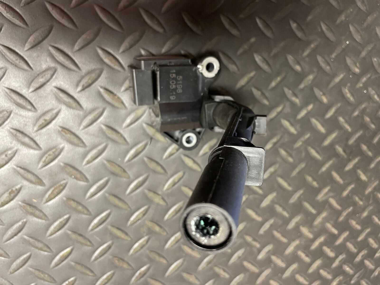 Bremi Ignition Coil - 5198 / 274-906-14-00 - For Mercedes-Benz Metris & More