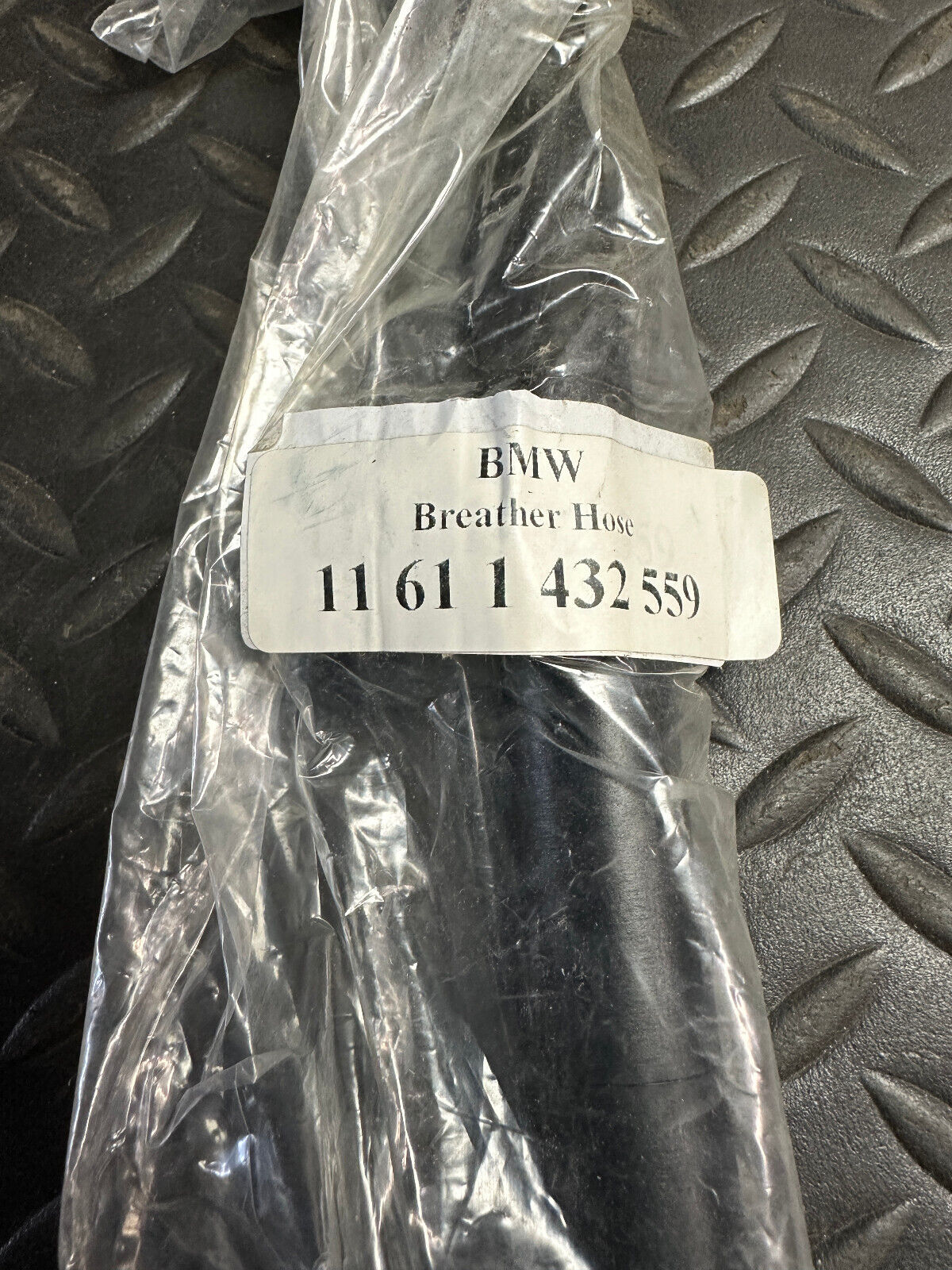 Oil Separator Hose - 11611432559 - For BMW 323Ci, 323i, 325Ci & More