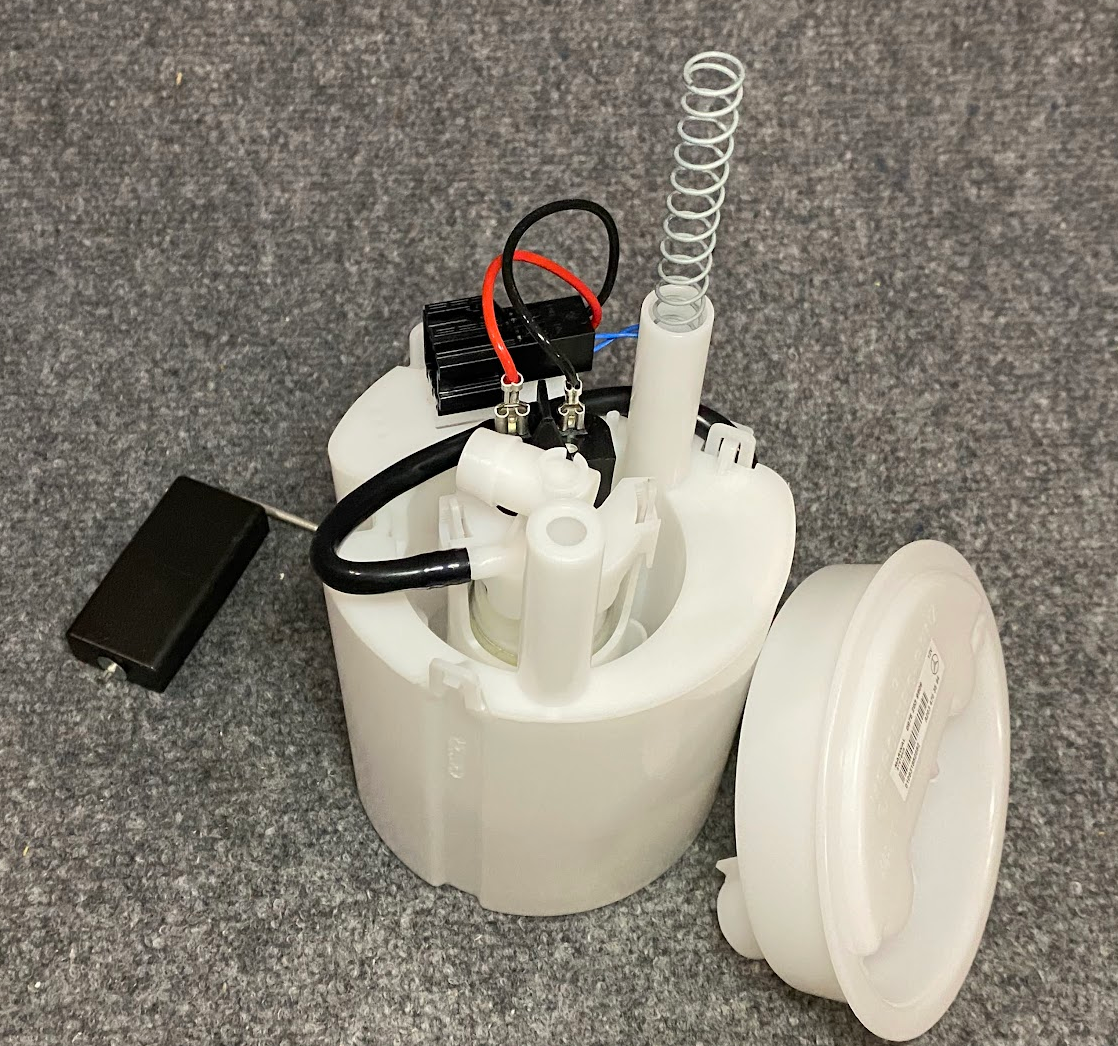 Mercedes-Benz Electric Fuel Pump - A 203 470 35 94 80 - Fits MBZ C230 & C240