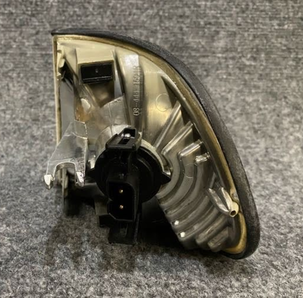 ZIEGLER Front RH Turn Indicator Light - 56278 / 82199402990 - Fits BMW 7 Series