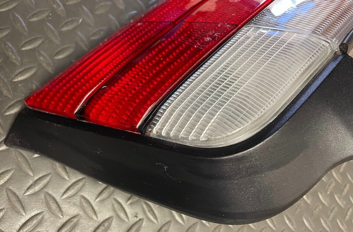 Left Tail Light Assy - 195 157 / 63-21-1-393-431 - For BMW E36 325i, 328i & More