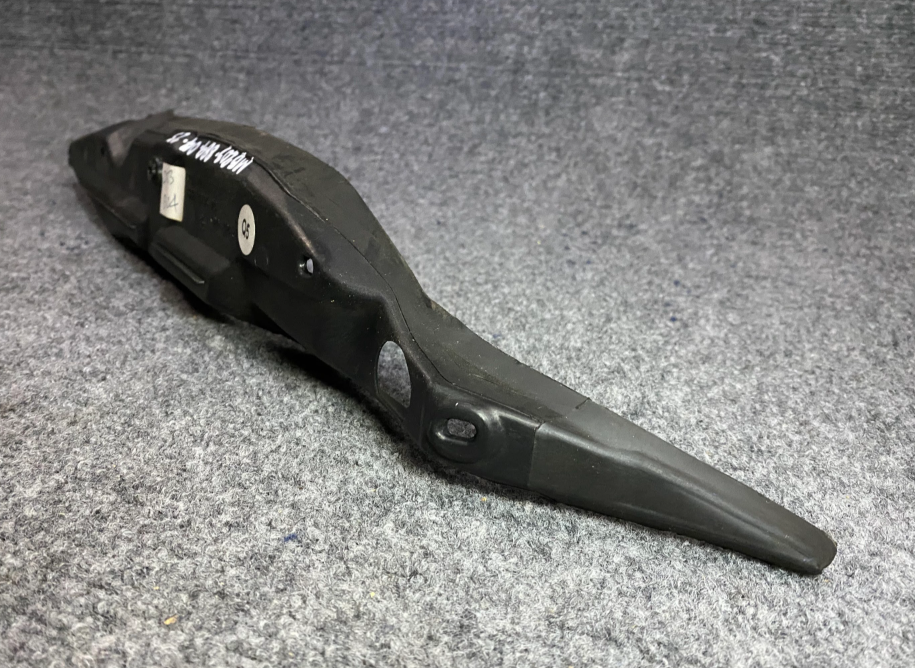 Mercedes-Benz Front Right Cover - A 203 889 04 25 -Fits Mercedes-Benz C230, C320