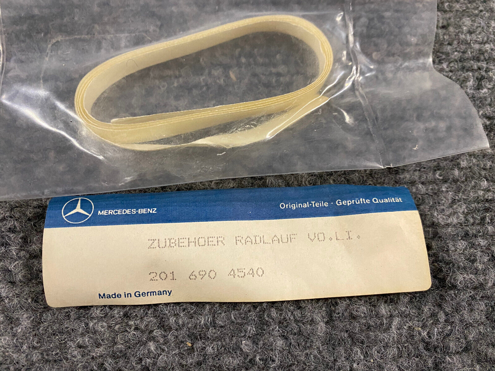 Mercedes-Benz LH Front Wheel Opening Trim - 2016901540 - Fits MB 190E & 190D