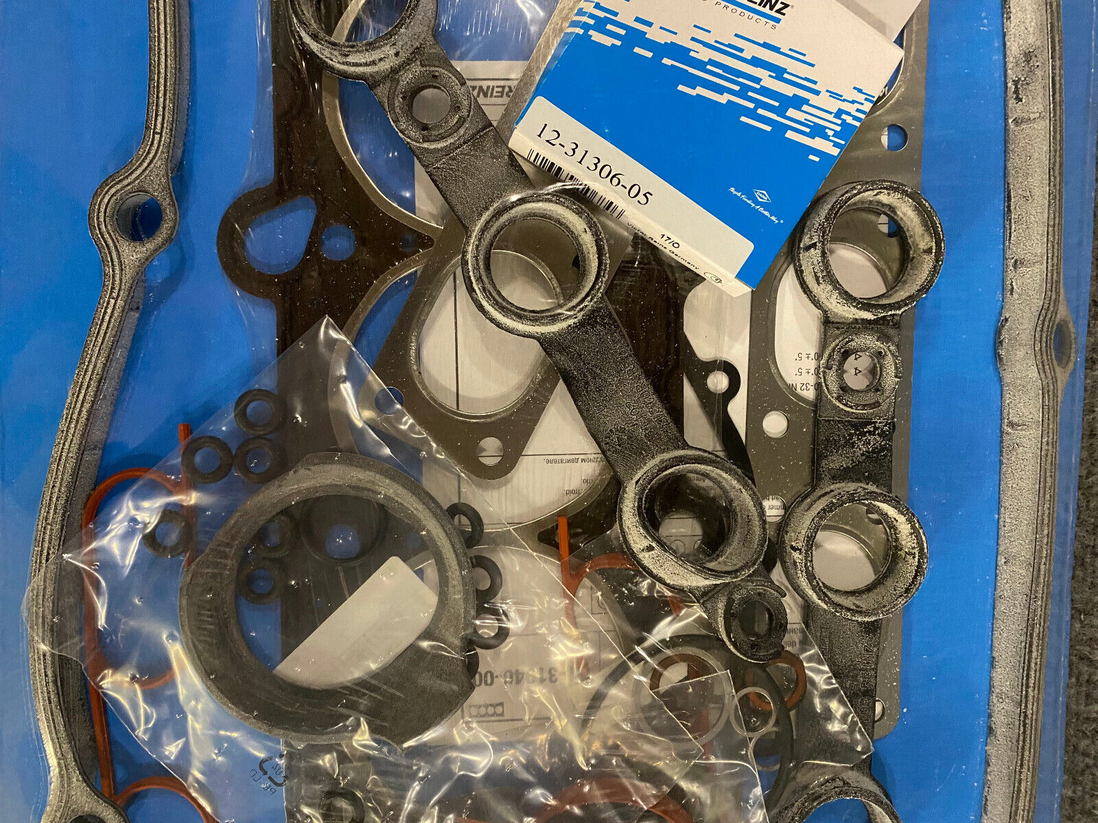 Victor Reinz Cylinder Head Gasket Set - 02-31940-02 - Fits BMW 323i & Others
