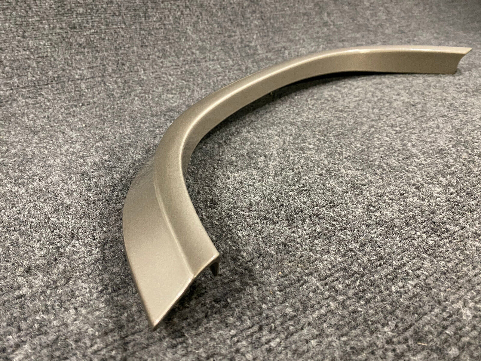 Mercedes-Benz LH Front Wheel Opening Trim - 2016901540 - Fits MB 190E & 190D
