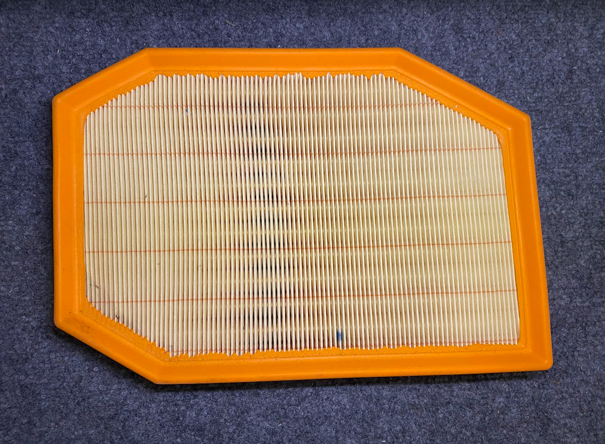 Mahle Air Filter - LX 1741/1 / 13 71 7 590 597 - Fits BMW 5 Series F10 2010-201