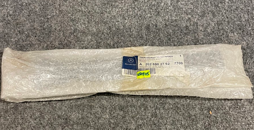 Mercedes-Benz Left Fender Upper Molding - 202-690-27-62-7700 - For MBZ C Class