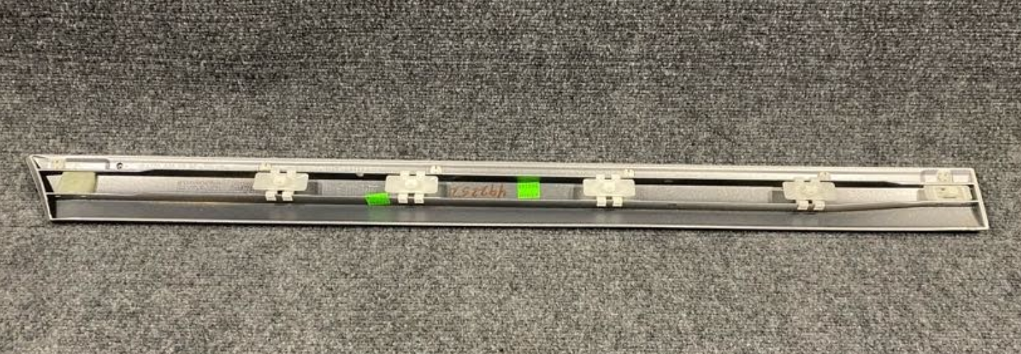 Mercedes-Benz LH Body Side Molding - A 220 690 13 62 - Fits MBZ S-Class 2000-06