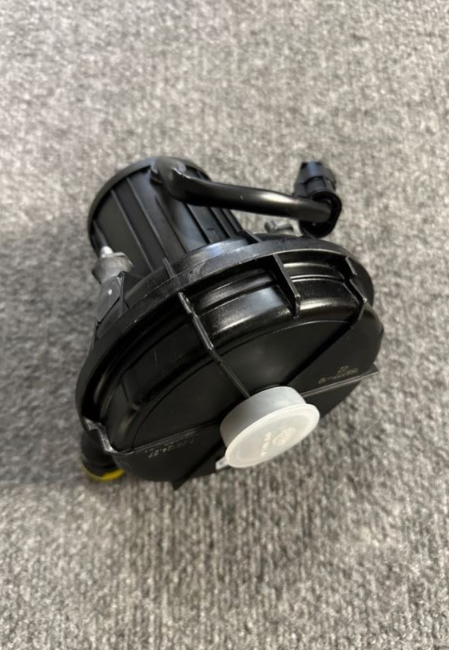 Pierburg Secondary Air Injection Pump - 7.28124.21.0 / 11727571592 -Fits BMW