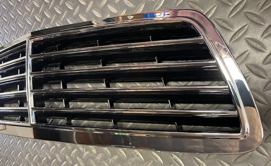 EZ Radiator Grille Shell - 203-880-01-83-9040 - For Mercedes-Benz C-Class 00-07