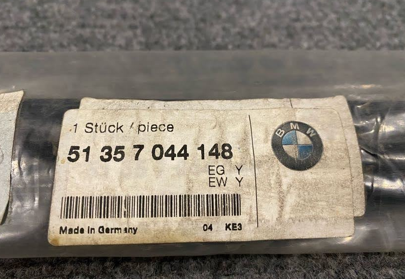 BMW Door Window Belt Weather Strip - 51 35 7 044 148 - Fits BMW 750Li, 745Li