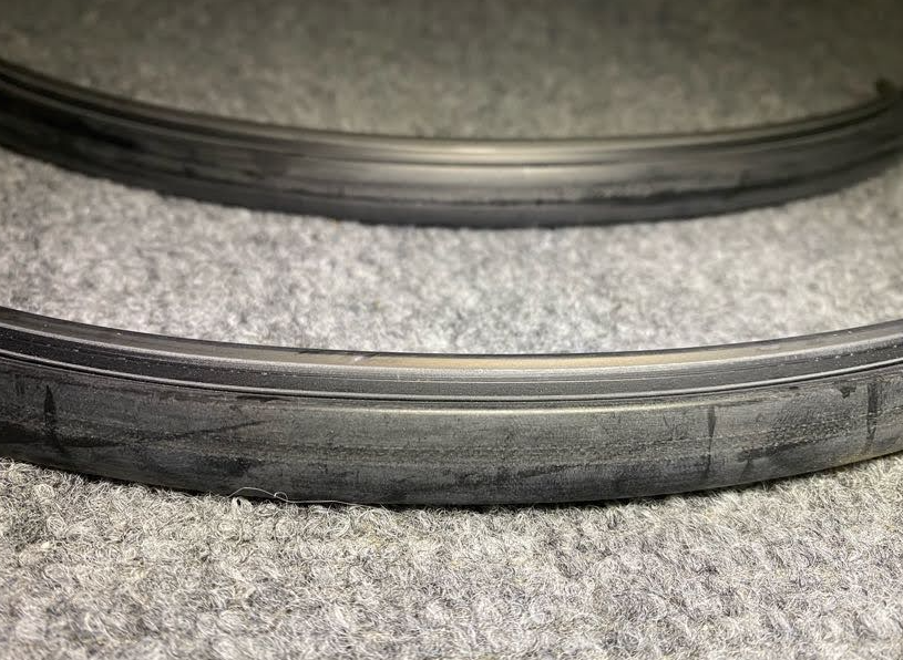 Mercedes-Benz A/C Condenser Seal (2pc) - A 140 835 01 98 - Fits MBZ 300SE & More