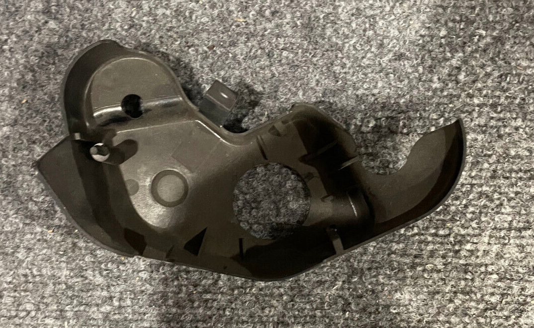 Right Cover - 1249180236 - Fits Mercedes-Benz E420 / E320 & E300