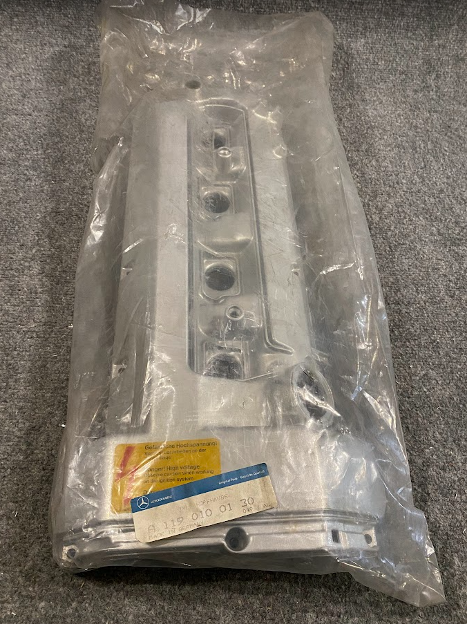 Mercedes-Benz Cylinder Head Cover Right - 119-010-01-30 - MBZ SL500 & More