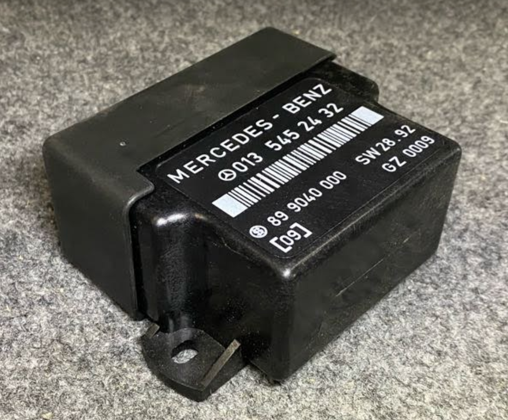 Mercedes-Benz Diesel Glow Plug Controller - 013-545-24-32 - MBZ 300D 1990-1993