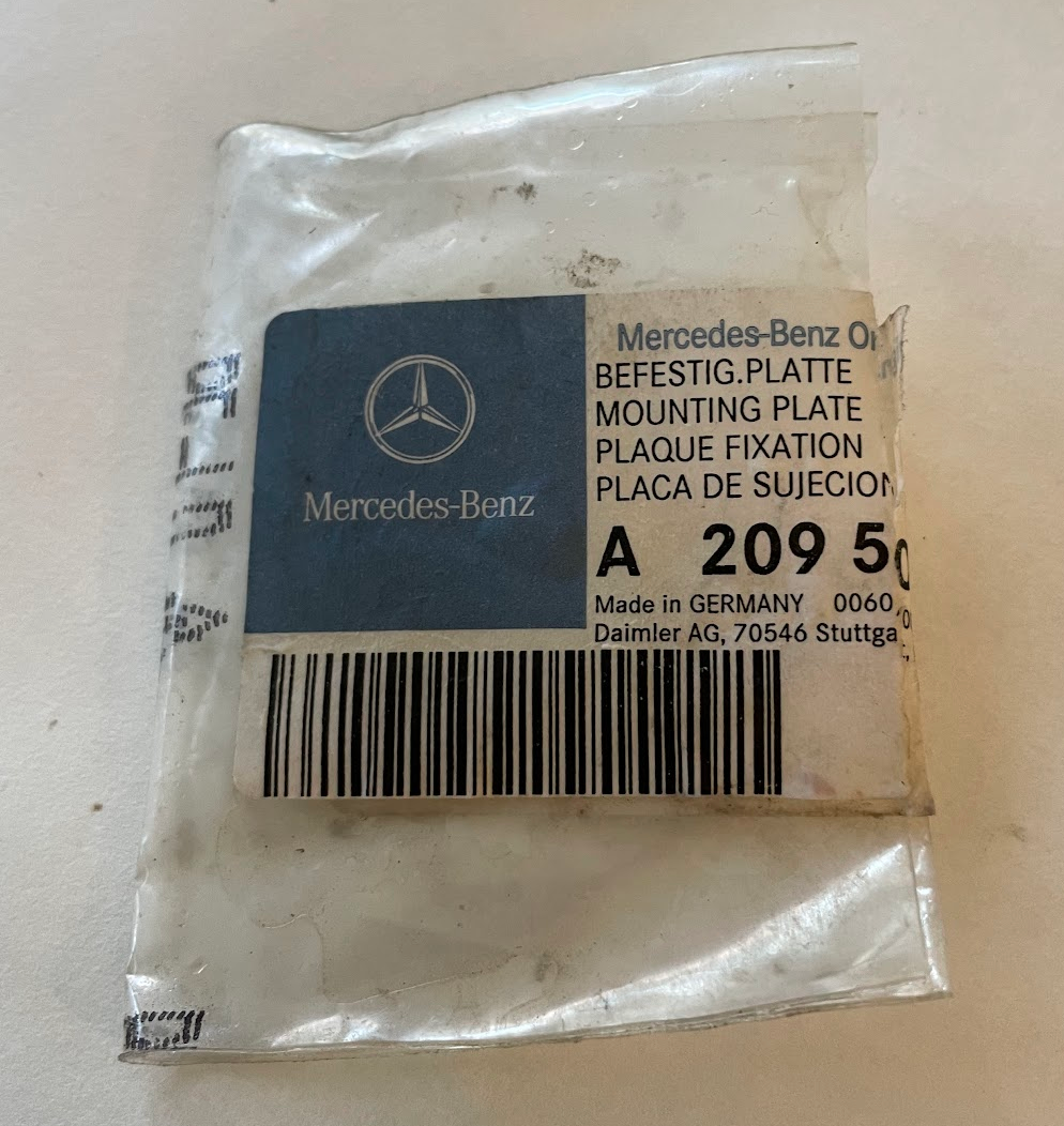 Mercedes-Benz Radiator Mounting Plate - 209-502-01-18 - For MBZ CLK350 2006-2009