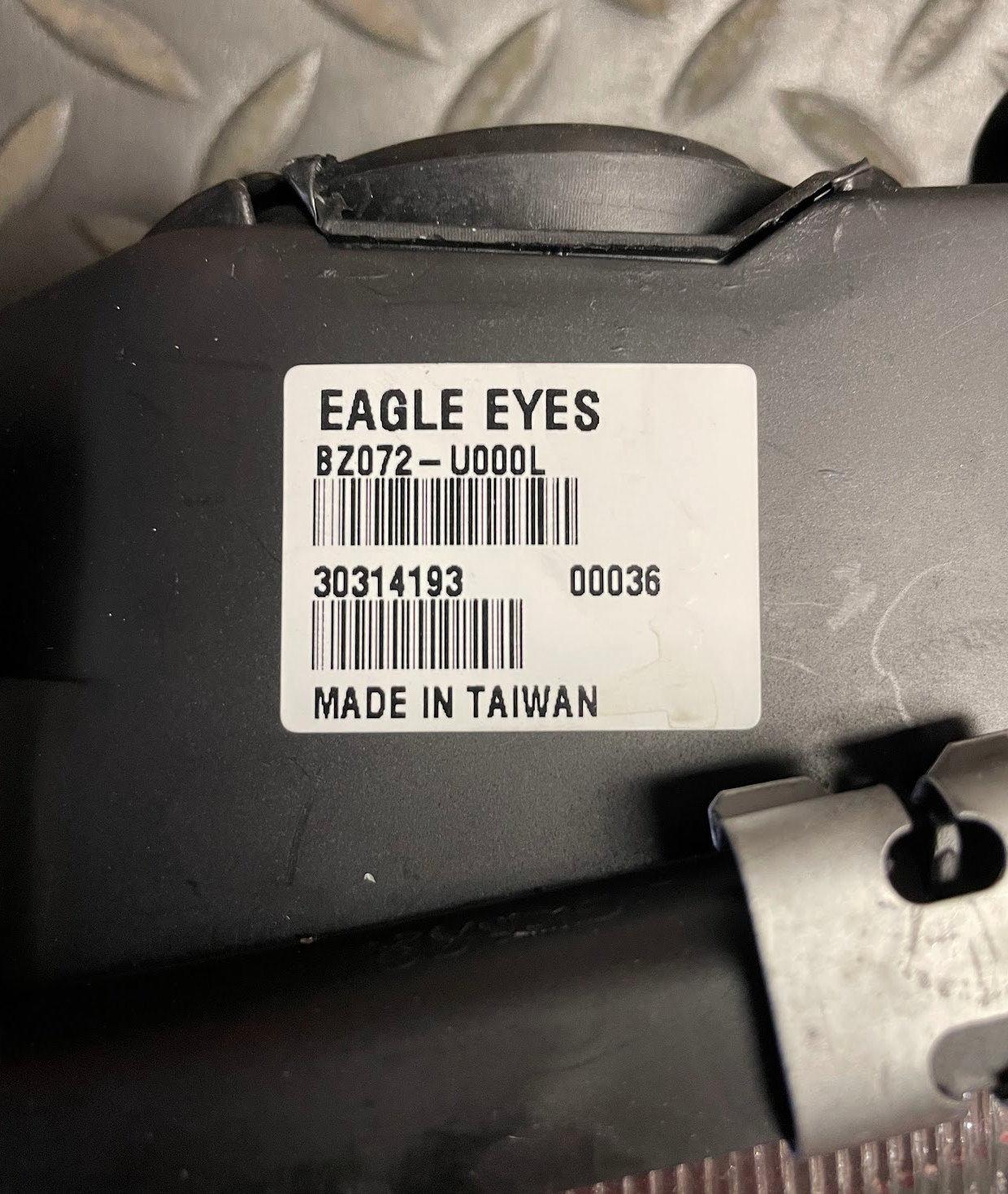 Eagle Eyes Left Fog Light Assy - BZ072-U000L - For Mercedes C240 & More