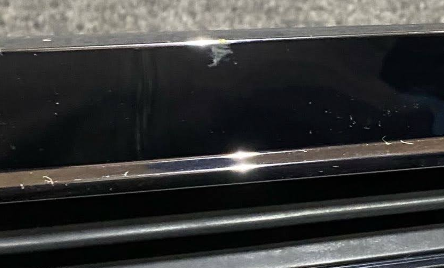 Mercedes-Benz Grille Paneling - A 211 880 02 83 7D11 - Fits MBZ E Class 2003-06
