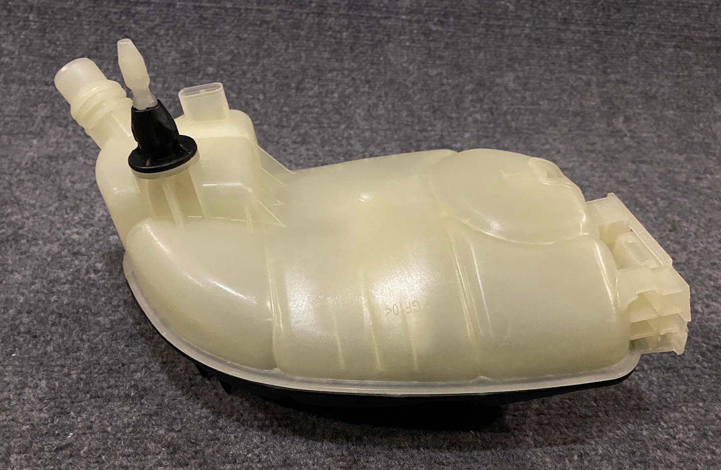 Vaico Engine Coolant Reservoir - V30-2745 / 246-500-00-49 - Fits MBZ B250 & More
