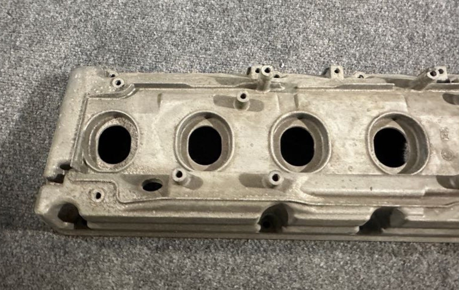 Mercedes-Benz Cylinder Head Cover - A 606 010 04 30 - Fits MBZ E300 1995