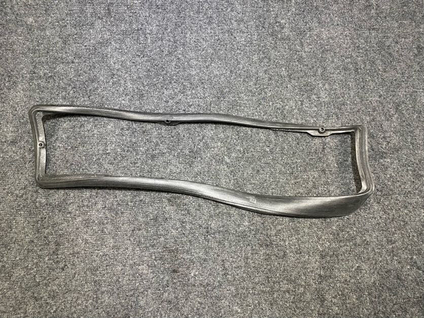 Mercedes-Benz LH Lens Weatherstrip Seal - 107-826-01-58 - Fits MBZ 380SL & 560SL