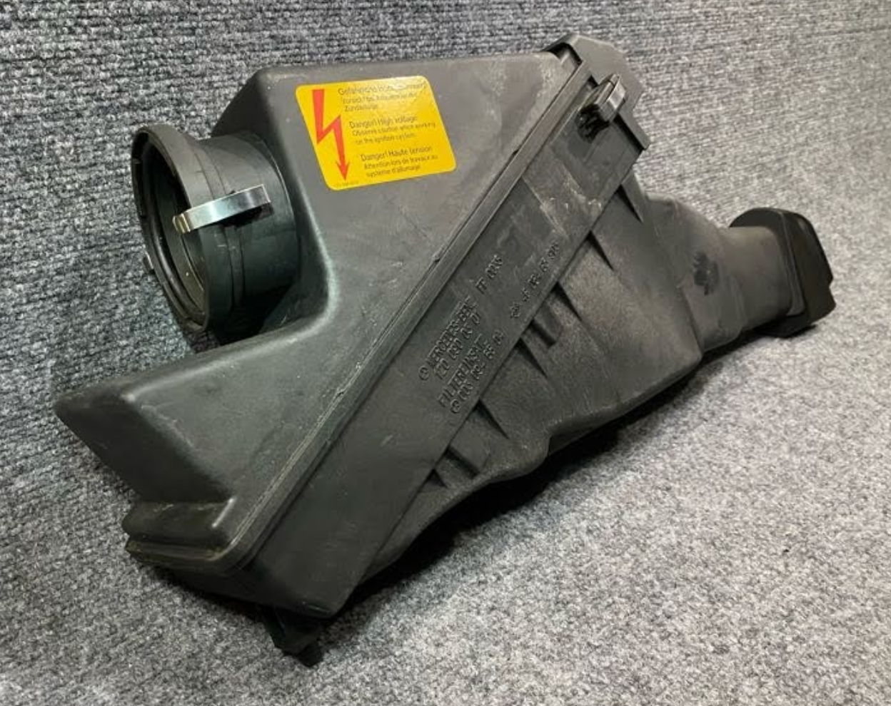 Mercedes-Benz Left Air Cleaner - A 120 090 03 01 - Fits MBZ SL600 & 600SL 93-95