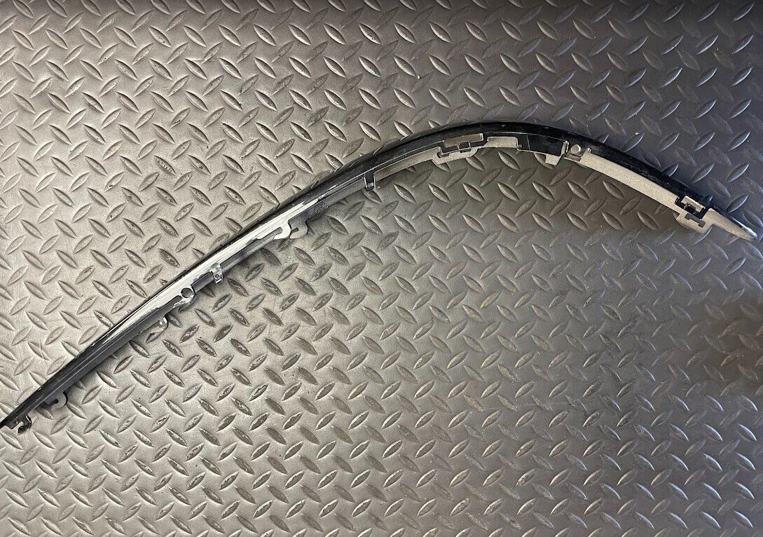 Mercedes-Benz LH Front Bumper Molding- 211-885-05-21 -For Mercedes-Benz E Class