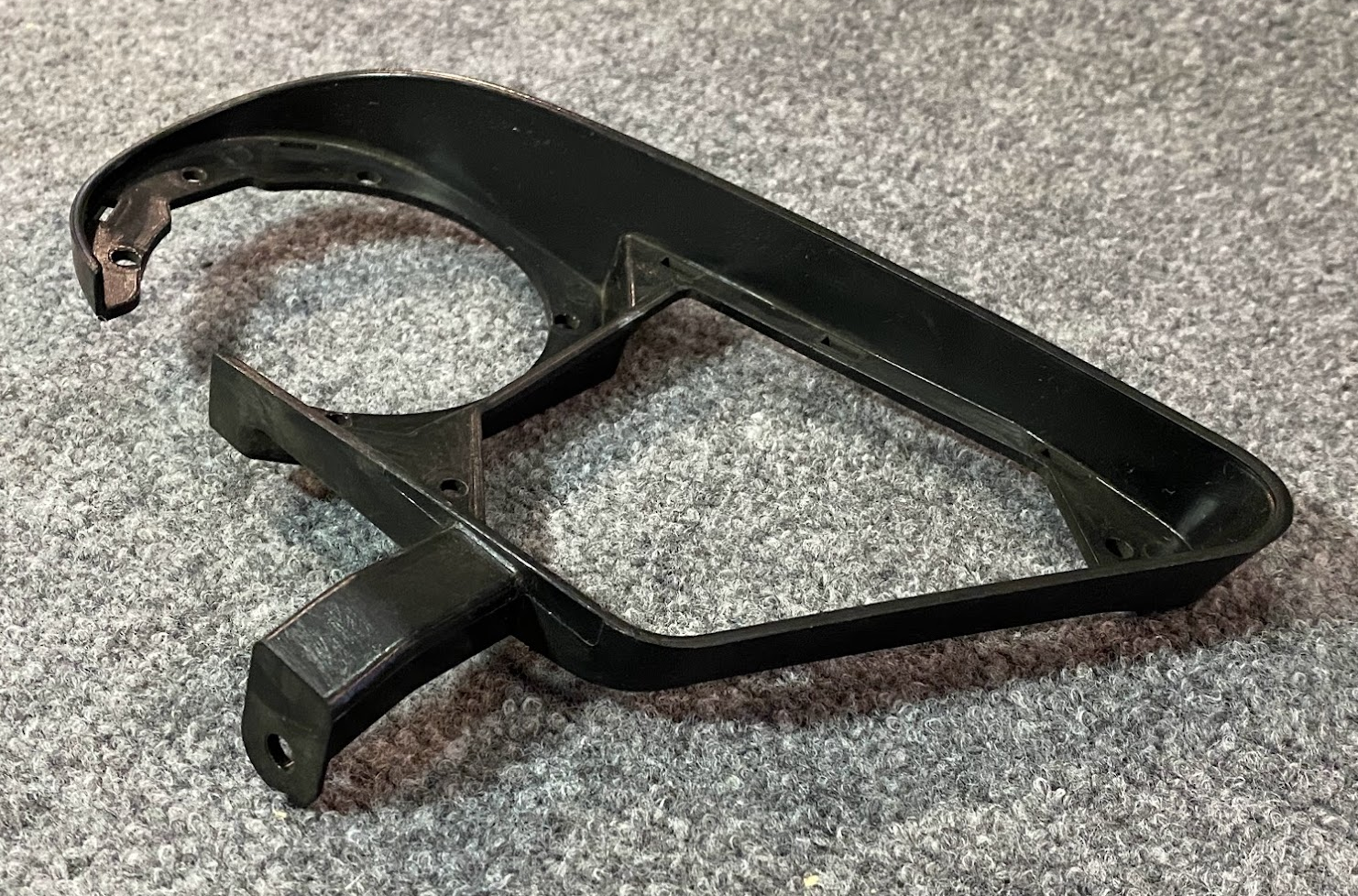 Mercedes-Benz Right Fog Lamp Holder - A 219 885 04 14 - Fits MBZ CLS-Class 06-11