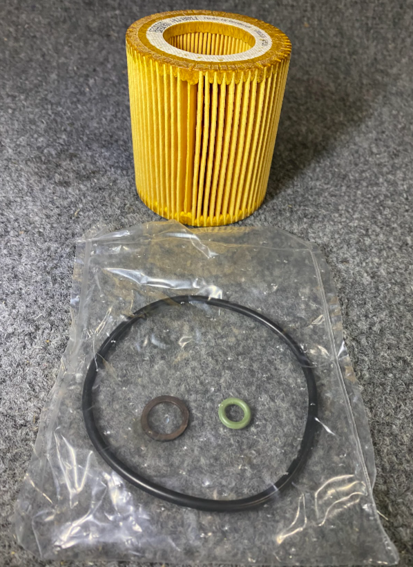 Mann Oil Filter Kit- HU 8011 Z / 11427854445- Fits BMW M3, M4 & M2 15-21