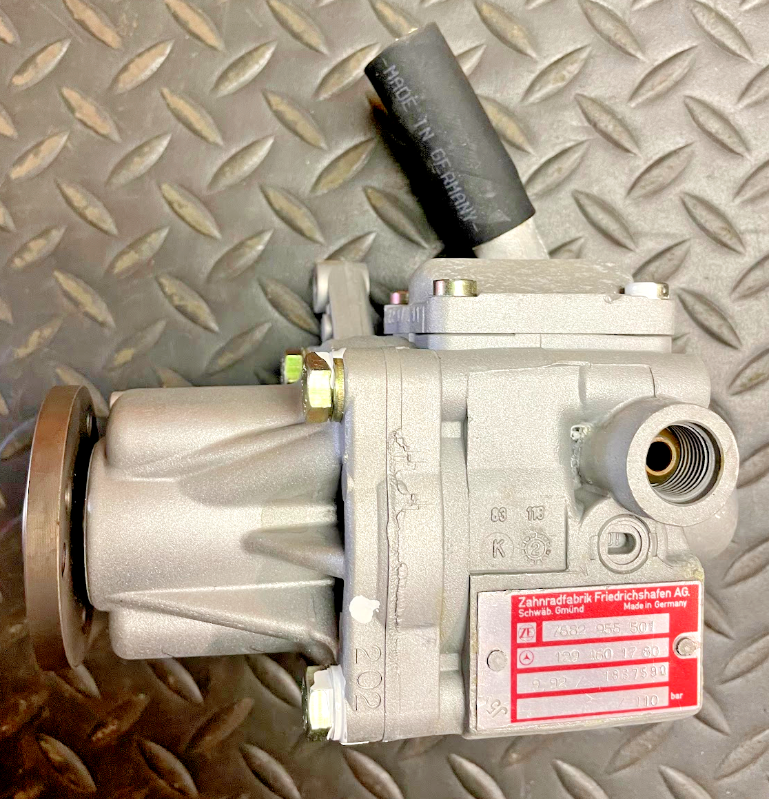 C&M Reman Power Steering Pump - CM041 / CM-041 - For Mercedes-Benz 400E & E420