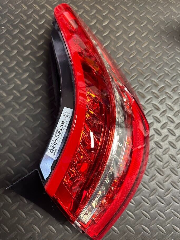 Mercedes-Benz RH Outer Tail Light - 212-906-08-58 -For MBZ E350, E550 & E63AMG