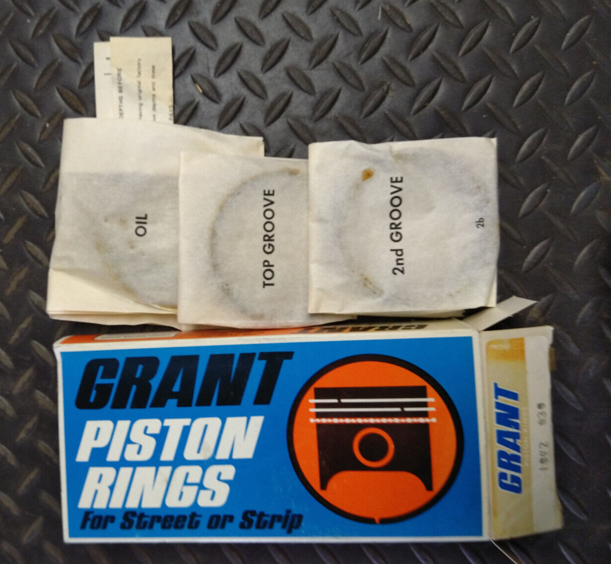 Grant Piston Ring Set (030) - 1042 - For Jaguar 3.8L Mark IX / Mark X & Others