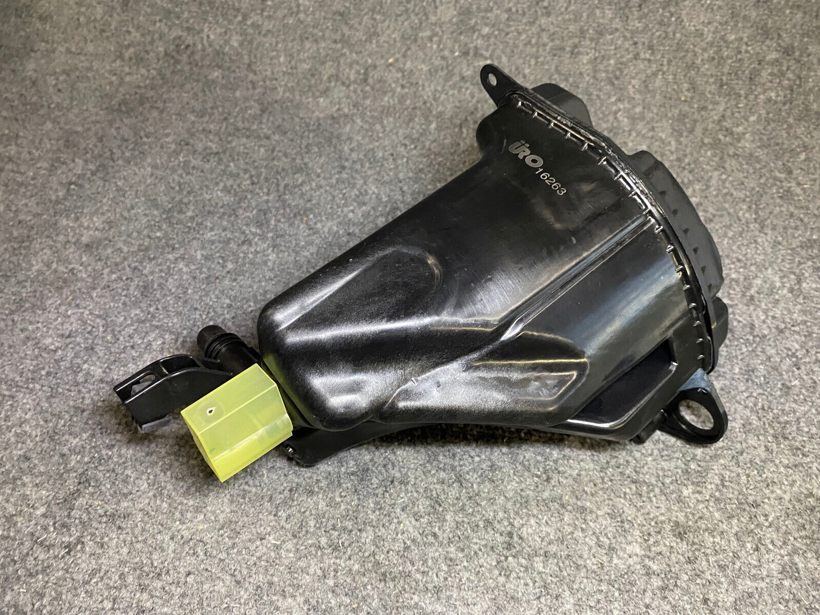 URO Expansion Tank - 17137647283 / URO-011124 - For BMW 535i / 740i & Others