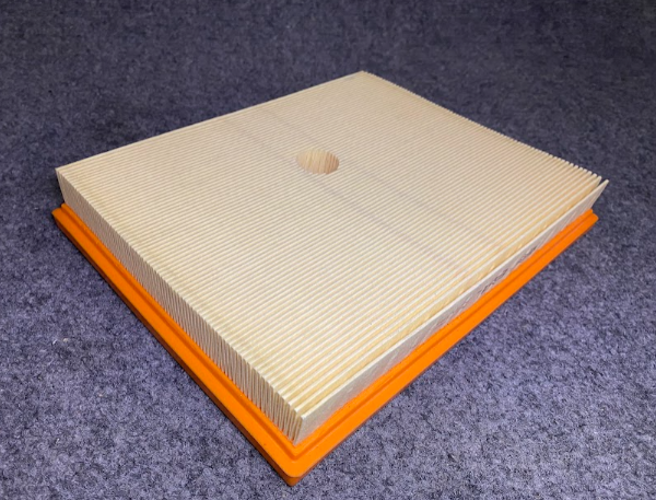 Hengst Air Filter - E651L / 1370940104 - Mercedes-Benz For S600, CL600 00-02