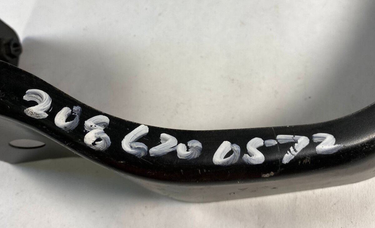 MBZ Front Fender To LH Wheelhouse Stiffener - 208-620-05-72 - For MBZ CLK430