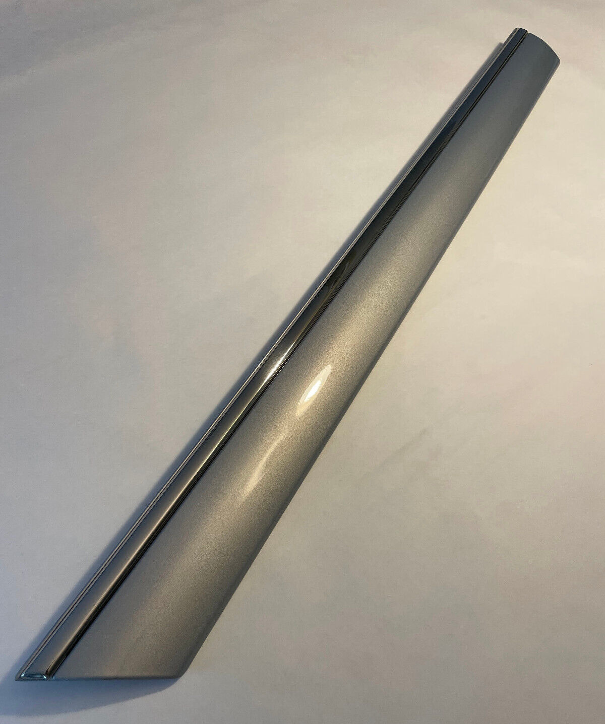 Mercedes-Benz Rear RH Door Strip - 220-690-08-62-5347 - For MBZ S500 2003-2005