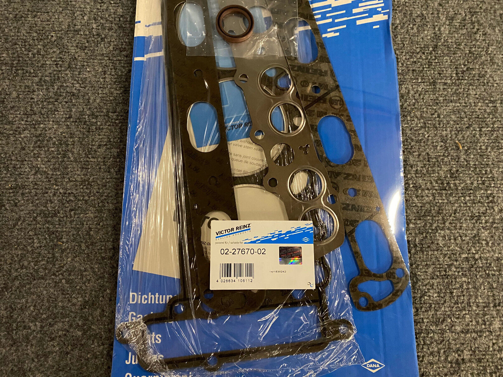 Victor Reinz Cylinder Head Gasket Set - 02-27670-02 - Fits MBZ 500SL 90 - 92