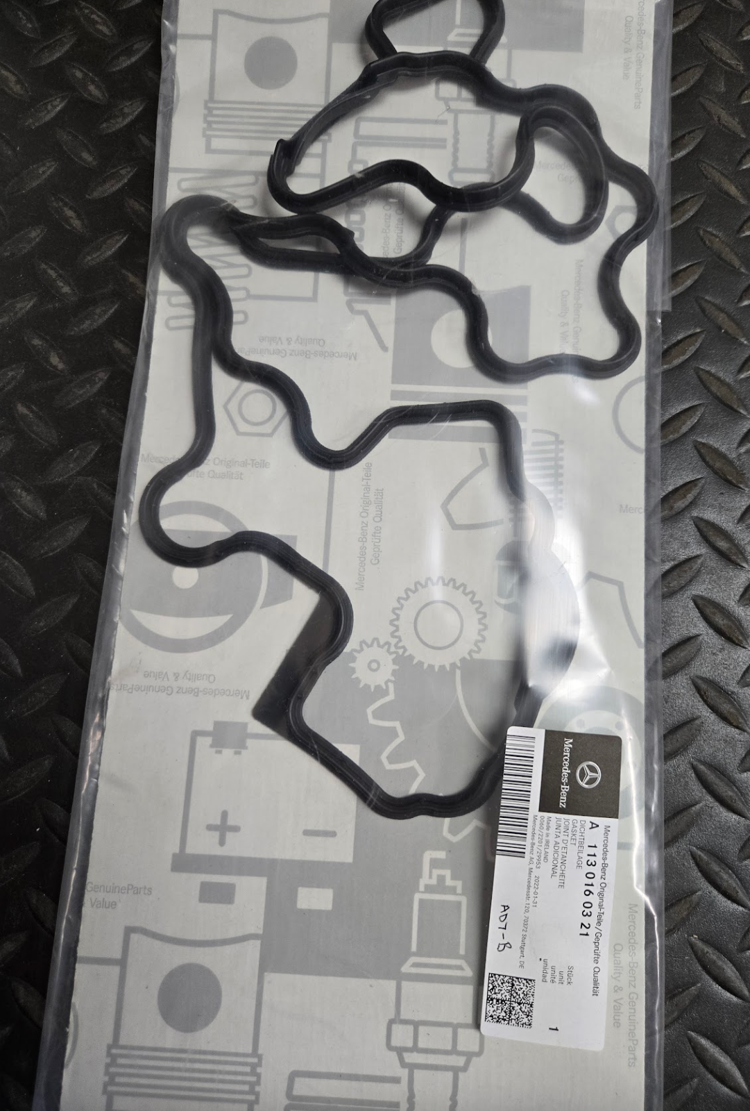 Mercedes-Benz Eng. Valve Cover Gasket - 113-016-03-21 - For MBZ 1998-2011