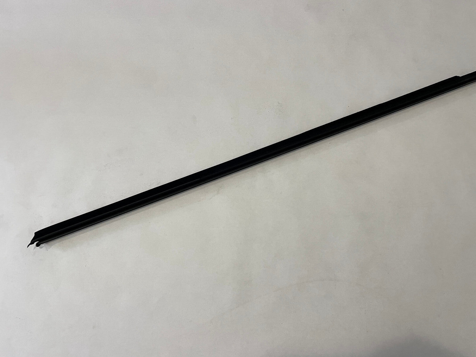 Mercedes-Benz Inside Top RH Sealing Rail - 124-673-08-65 - For MBZ 300CE 88 - 93