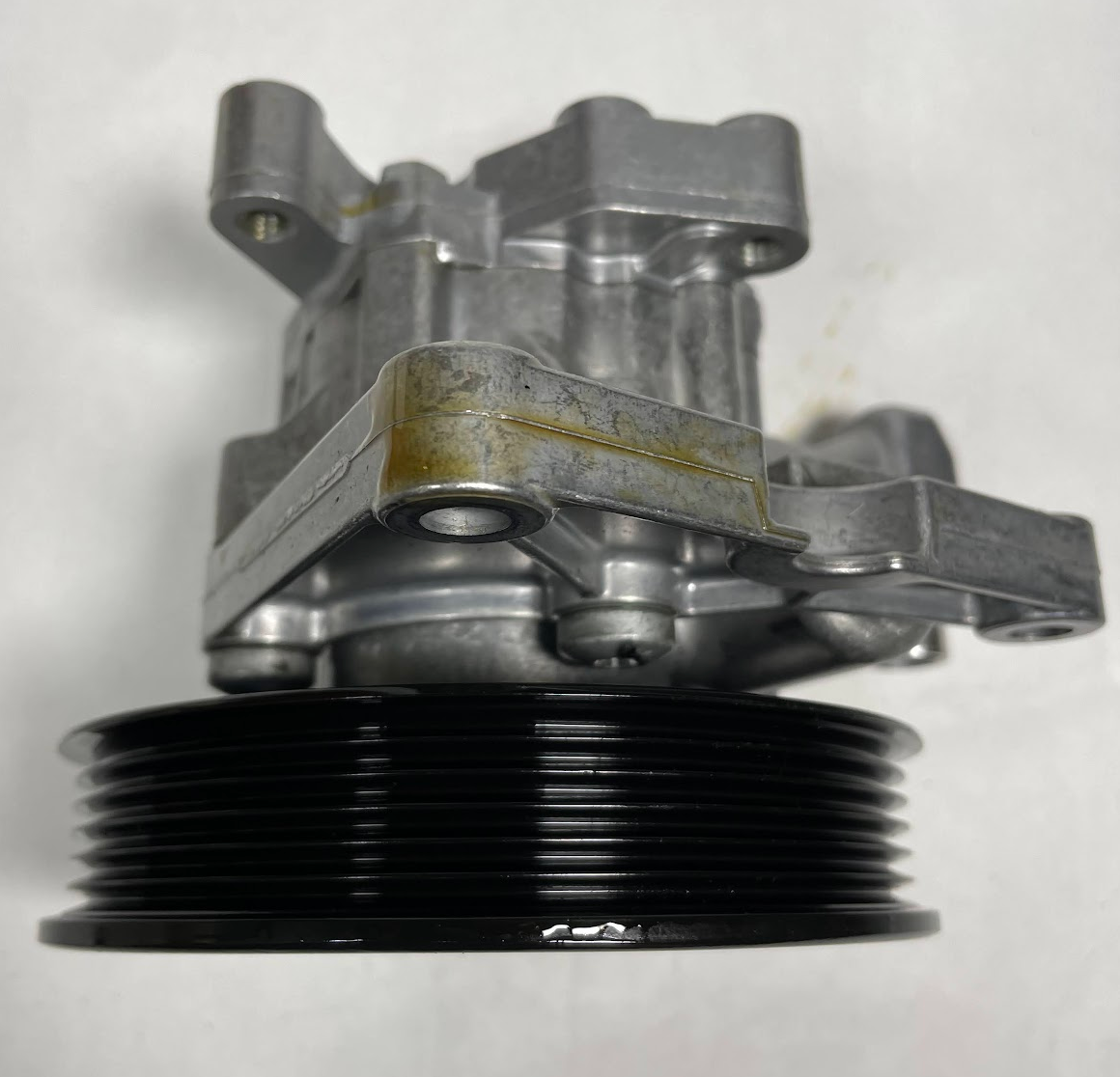 Bosch Power Steering Pump - KS00000563 / 7691955501 - For MBZ C280 & More