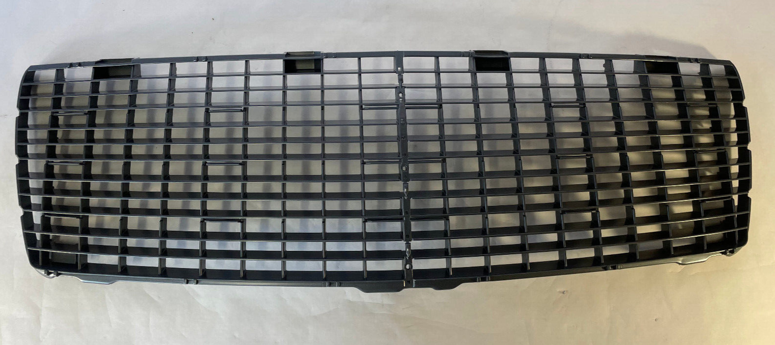 Mercedes-Benz Radiator Grille Screen - 140-888-01-23 - MBZ 600SEL & S600