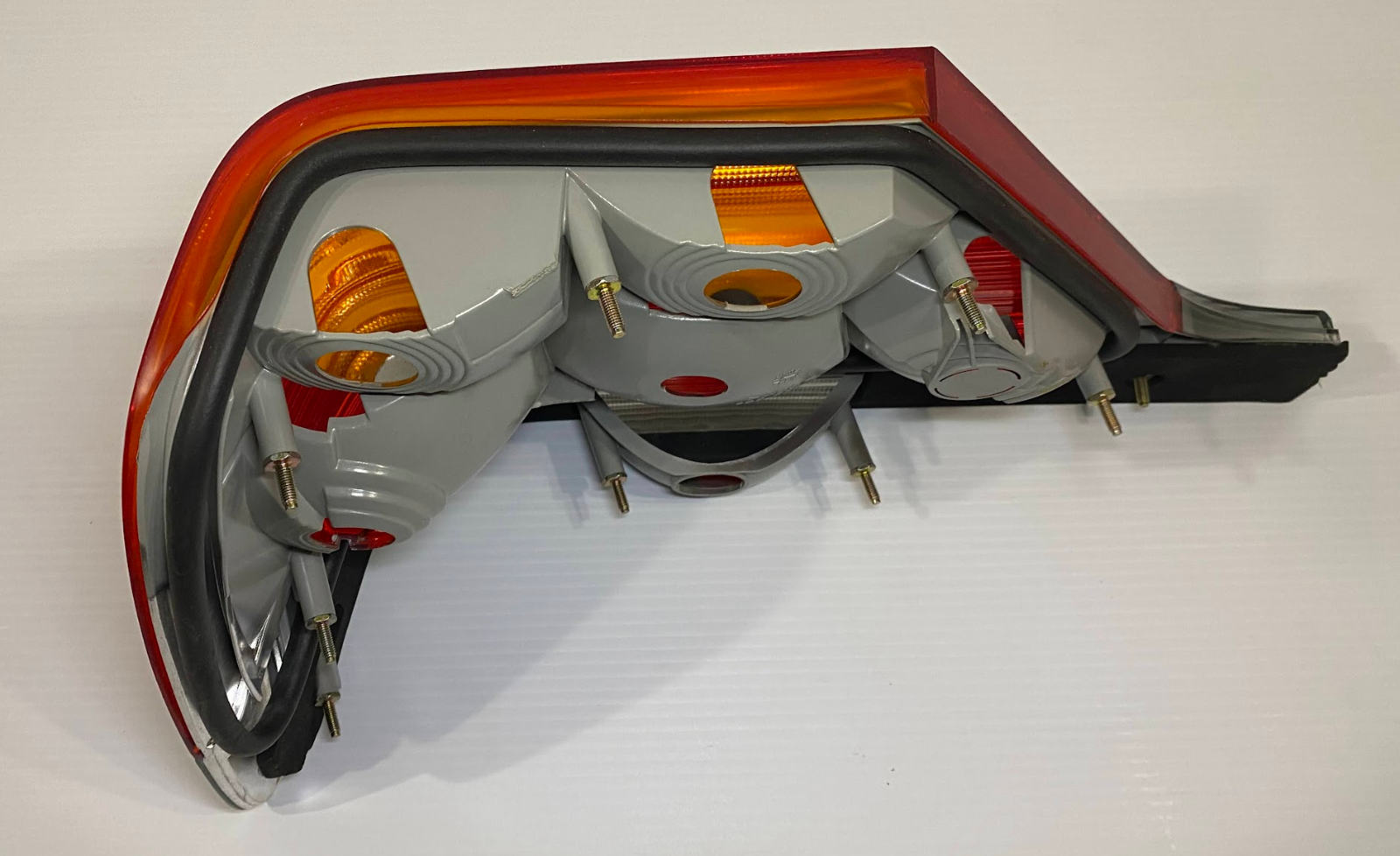 Right Tail Light Assembly - 199 272 R - For Mercedes-Benz W140