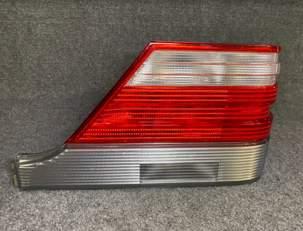 ULO Tail Light Assembly RH 140-820-76-66 - For Mercedes S320, S420,S500 & S600