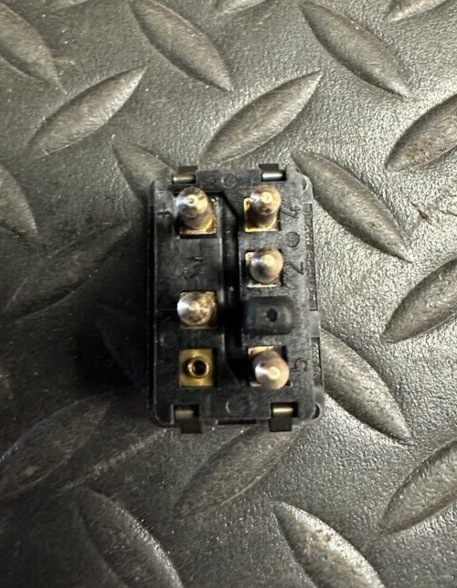 Electric Window Up/Down Switch - 431-959-855 -For Audi & VW 1978-1983