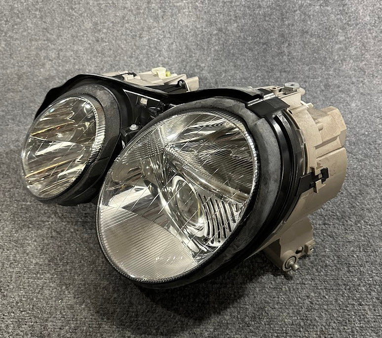 Automotive Lighting Left Headlight Assy - DB215-820-21-61 - Fits MBZ CL-Class