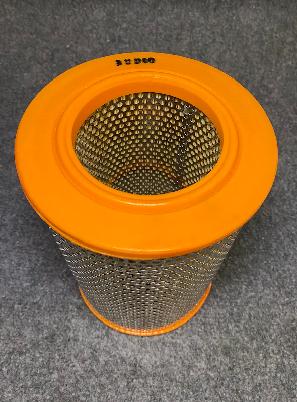 Hengst Air Filter - E220L - For Mercedes-Benz 300SE, 300SEL, 280SE, 280SL & More