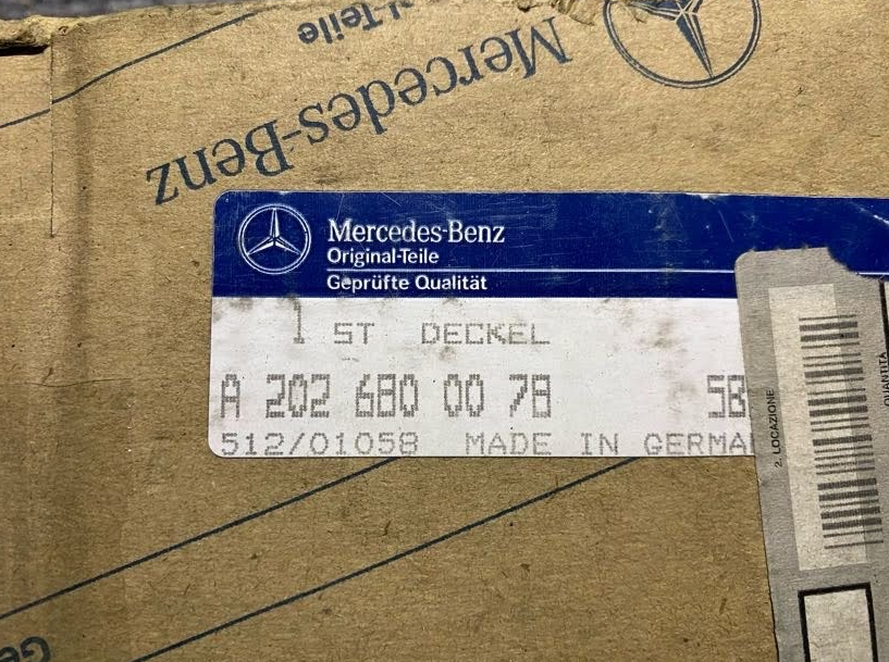 Mercedes-Benz Center Console Lid - A 202 680 00 78 5B29 - Fits MBZ C-Class 94-00