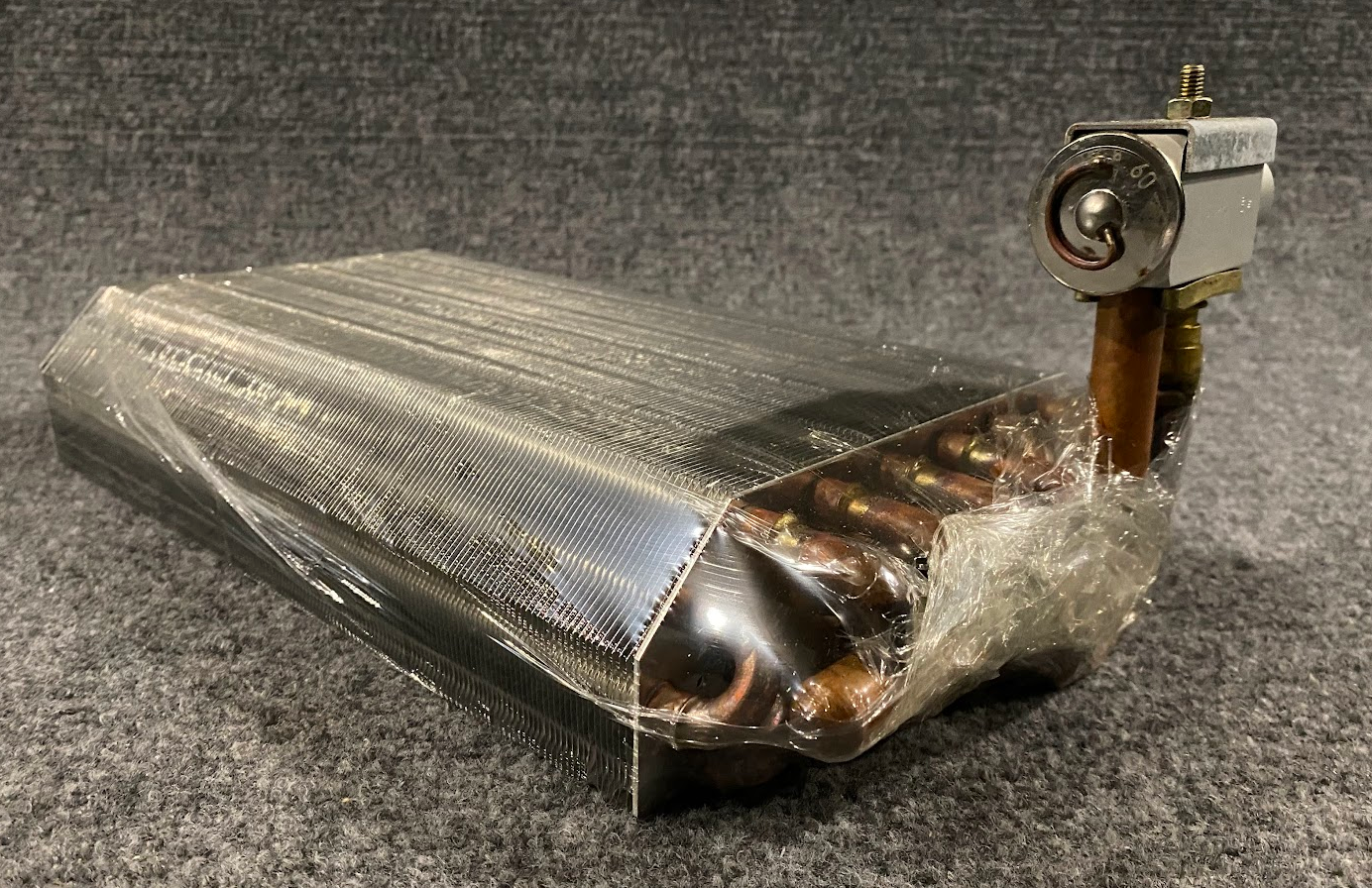 KUHLPUNKT A/C Evaporator Core - 64-11-8-391-366 - Fits BMW 740i, 740iL & More