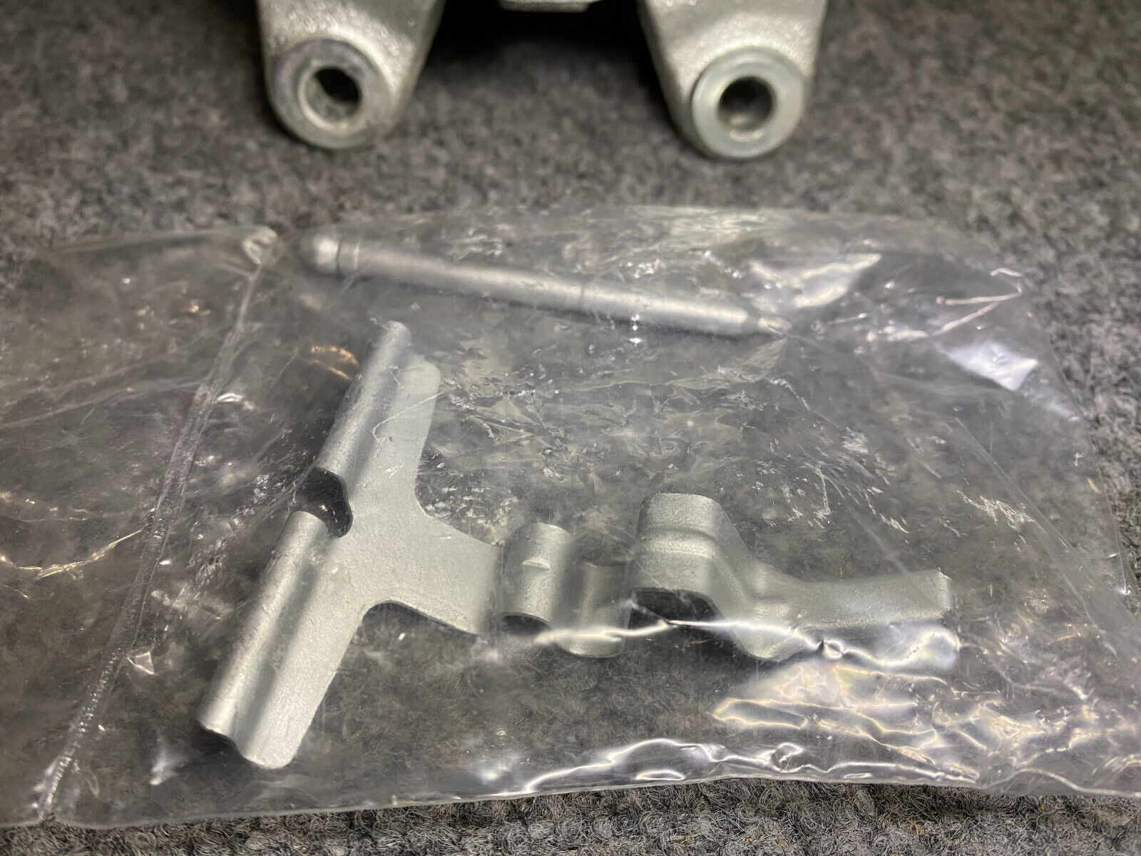 Mercedes-Benz Rear Right Brake Caliper - A0034239798 - Fits MBZ C320 & Others